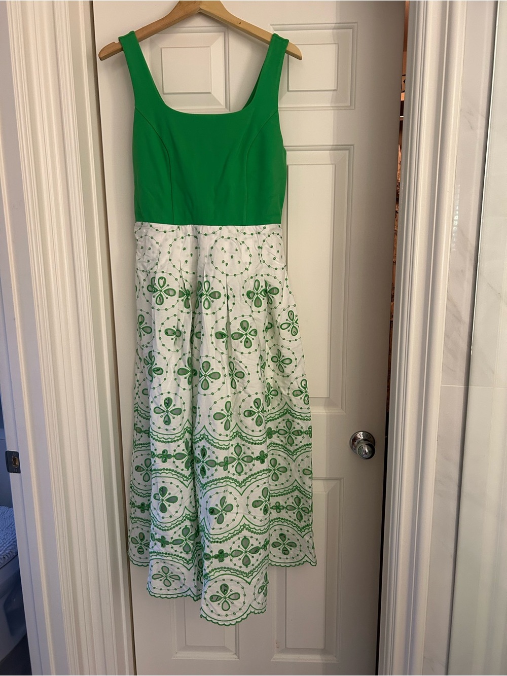 Lilly Pulitzer Green and White Sleeveless Midi Dress size 8